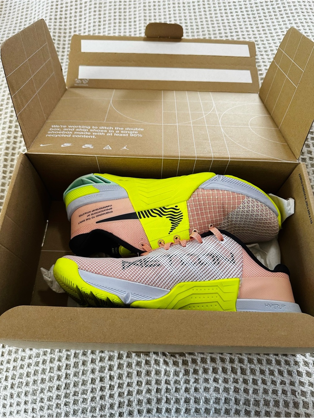 Nike Metcon 8 Box Label - Arctic Orange / Cave Purple / Volt